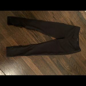 ZELLA leggings with mesh in the bottom back